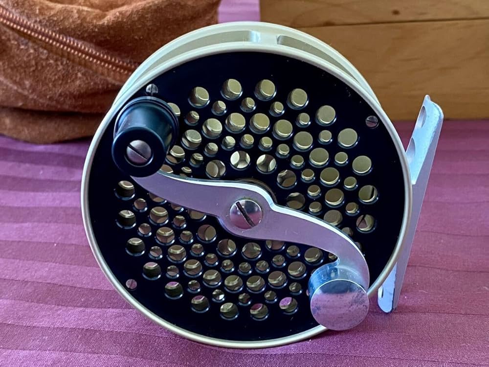 フライリール F·A·I·S 98-113 稀少品 フライリール F·A·I·S 98-113 稀少品 - メルカリ